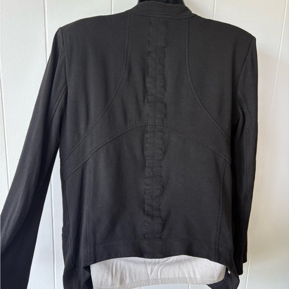 Helmut Lang Black Blazer with Structured Shoulders | Size M - Picture 6 of 7